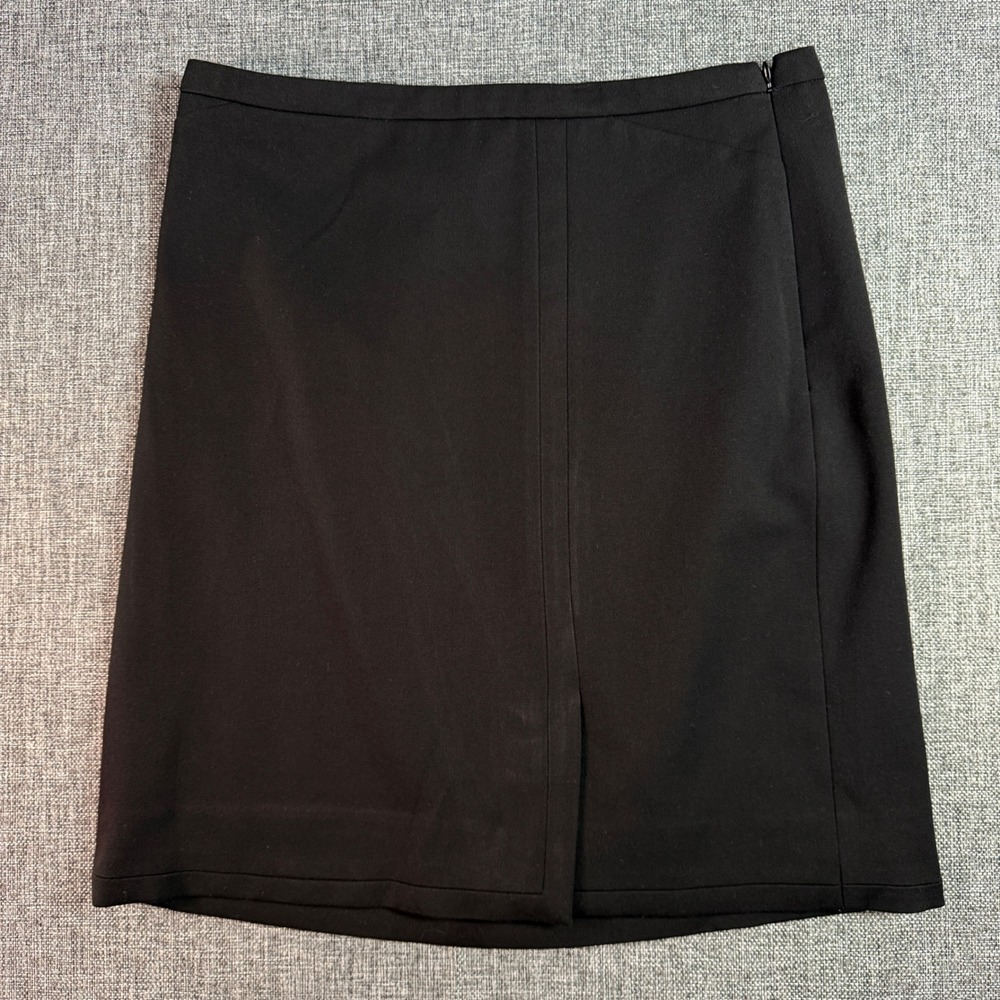 Women White House Black Market Skirt | Size 4 | Black Mini‎ Stretch Slit